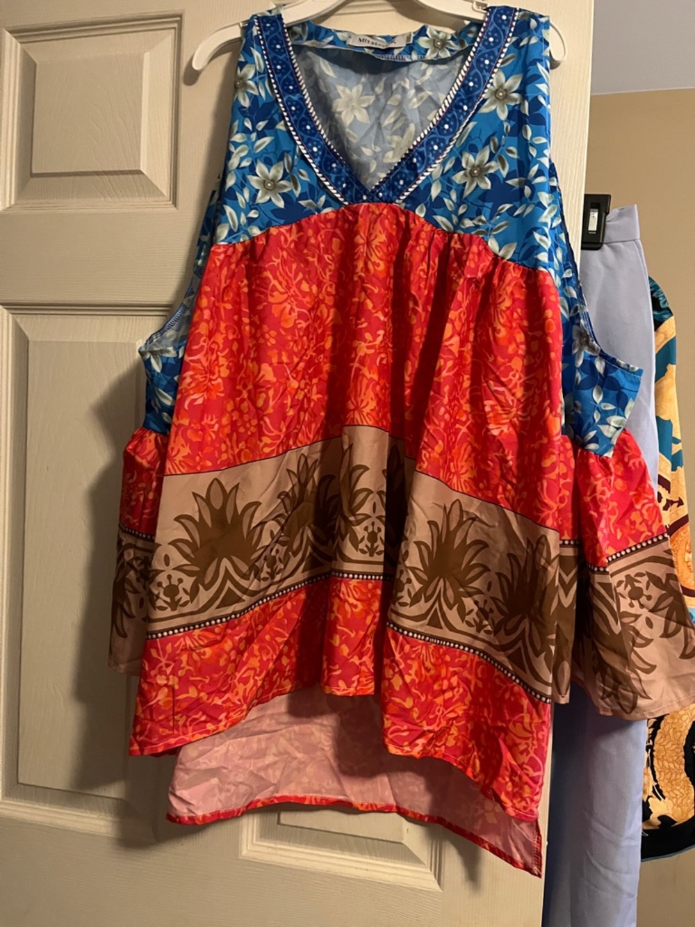 MISSLOOK Blue, Red and Tan Mixed-Print Sleeveless Tunic with Beaded V-Neck